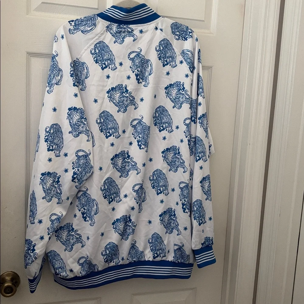 Blue and White Tiger Print Men's Jacket - Picture 2 of 10